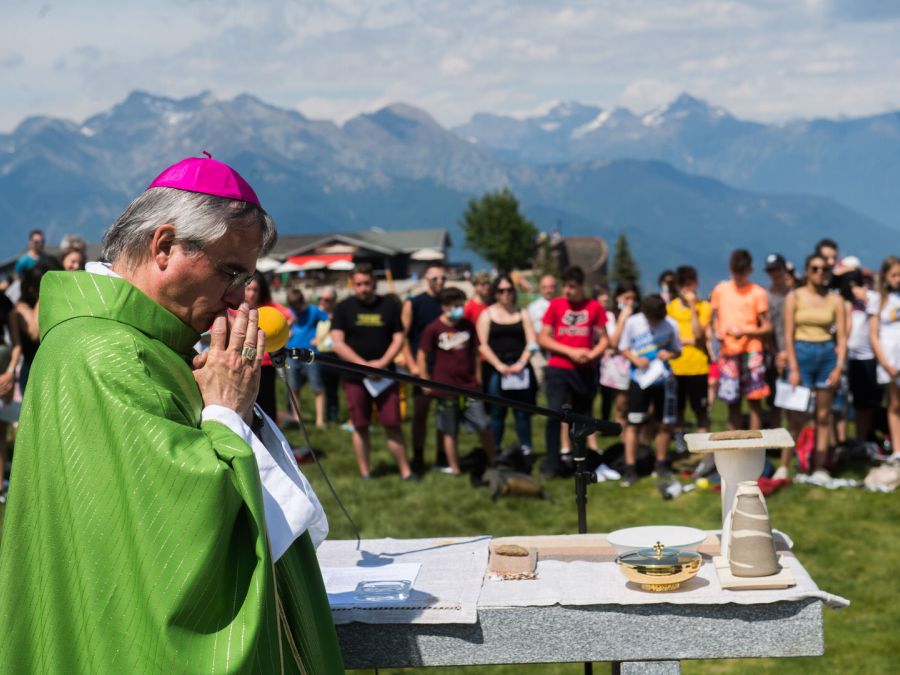 Monte Tamaro: Santa Messa, mons. Lazzeri