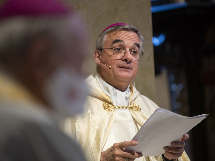 Lugano: apertura ufficiale sinodo fase diocesana con mon. Valerio Lazzeri Vescovo  di Lugano