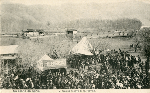 Foto storica della Fiera allestatita ad Agno per la Festa di S. Provino (Archivio storico della Città di Lugano).