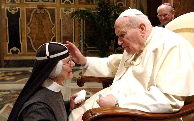 Madre Tekla con papa Giovanni Paolo II.