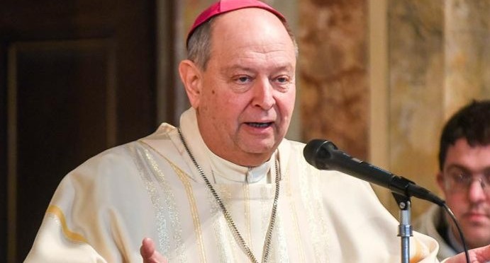 Mons. Oscar Cantoni, vescovo di Como.