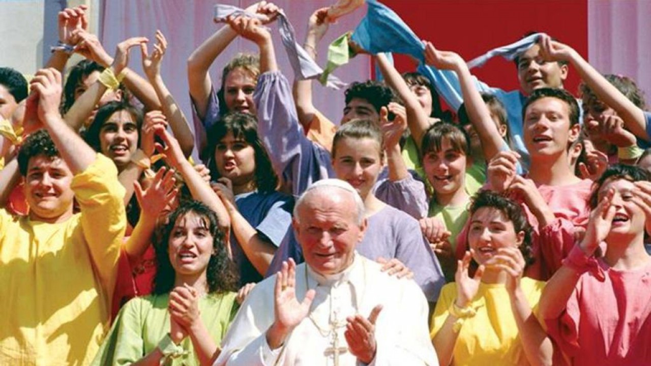 San Giovanni Paolo II a Tor Vergata (Roma) nel 2000.