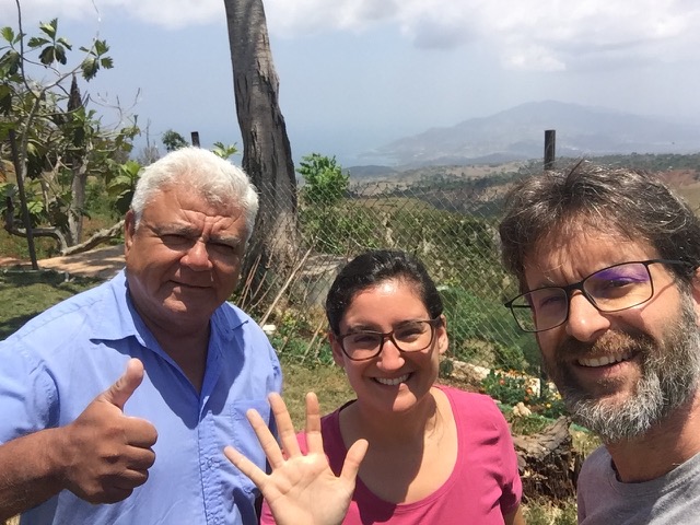Francisco Fabres con i cuniogi Pron ad Haiti
