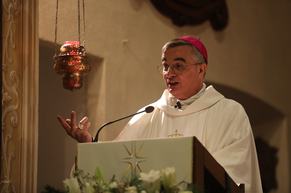 Il vescovo Lazzeri durante l'omelia @catt