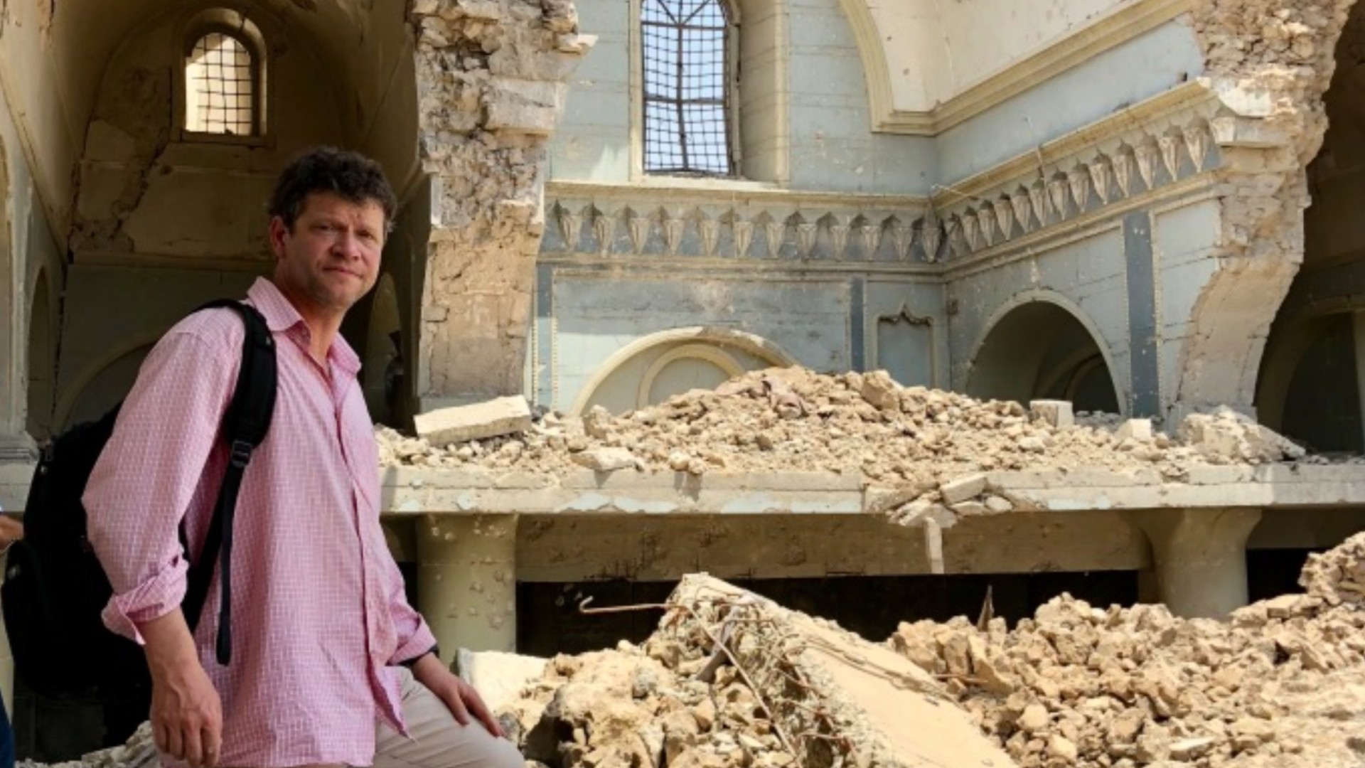 Roberto Simona a Mosul in una chiesa devastata dai jihadisti