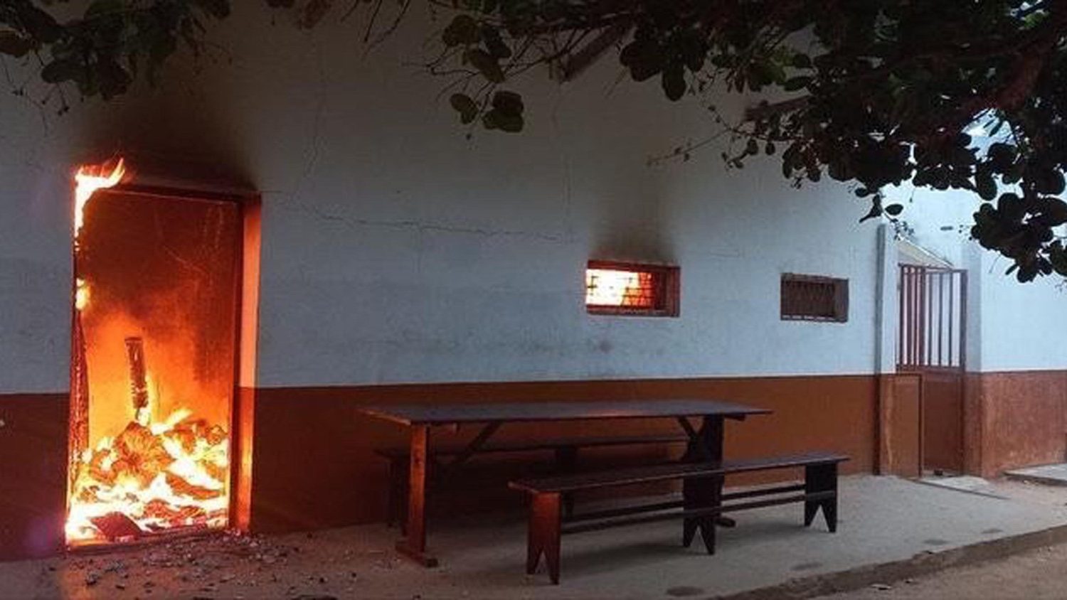 L'attentato in Mozambico in una foto diffusa dalla diocesi di Pordenone