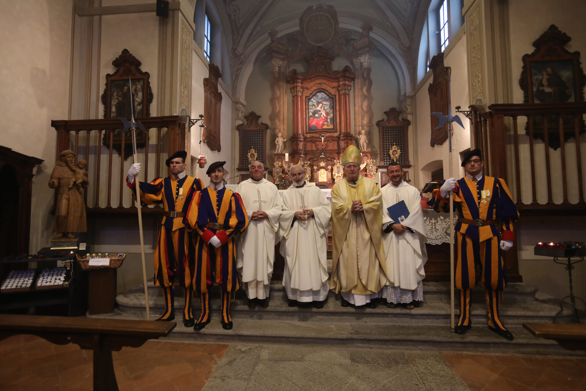 La solenne celebrazione di S. Francesco al Santuario di Bigorio il 2 ottobre.