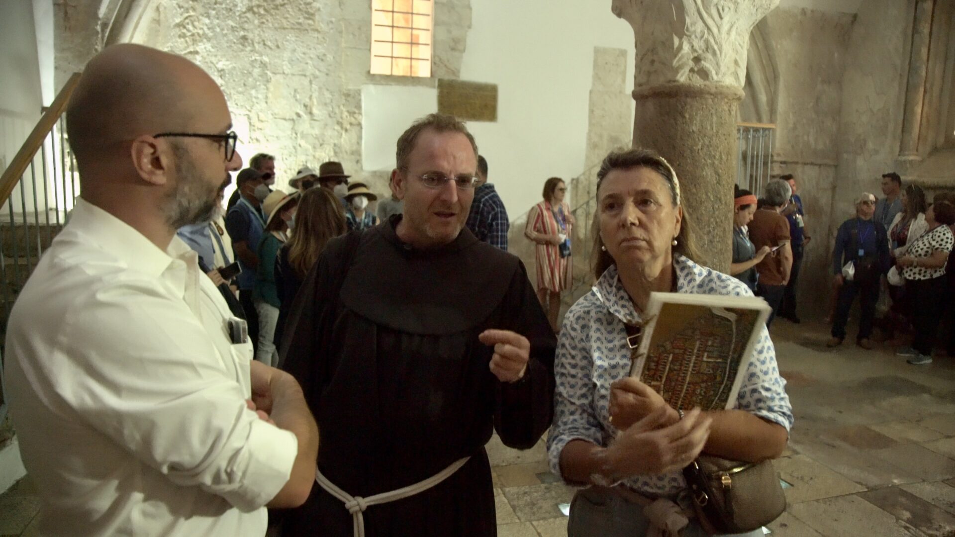 Francesco Muratori a Gerusalemme con i protagonisti della puntata.
