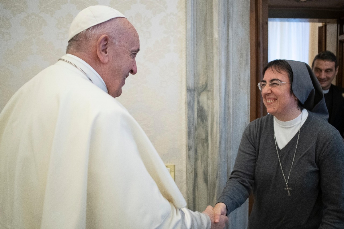 Suor Alessandra Smerilli con papa Francesco