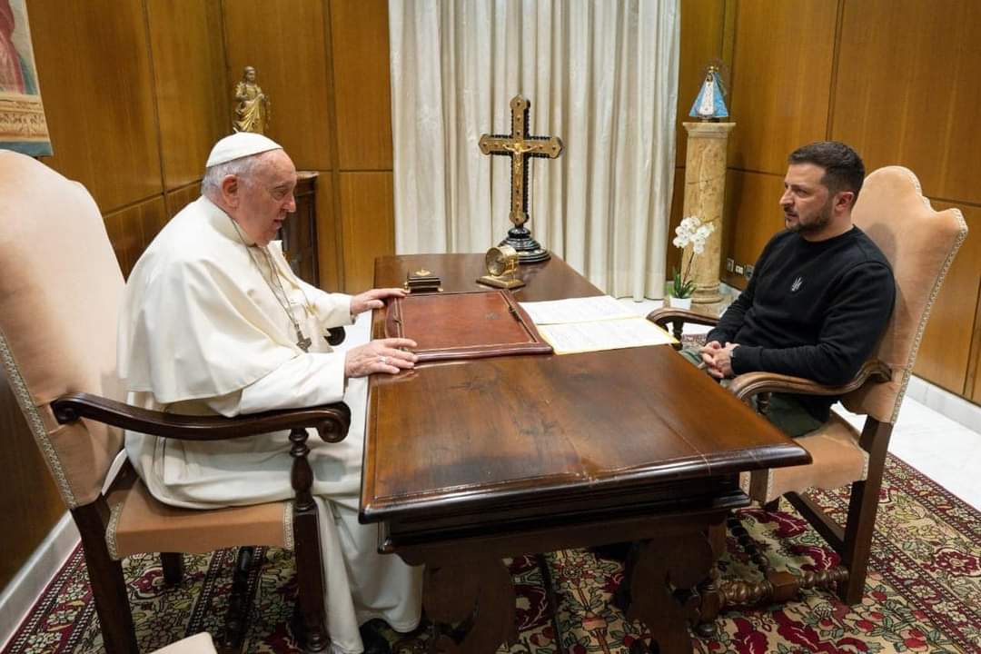 Il papa incontra in Vaticano il presidente ucraino Zelensky (13.5.2023)