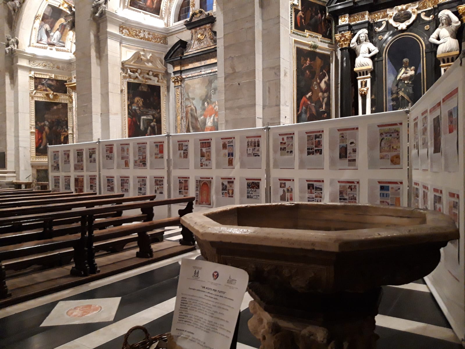 La mostra sui Miracoli Eucaristici nella chiesa Collegiata di Bellinzona