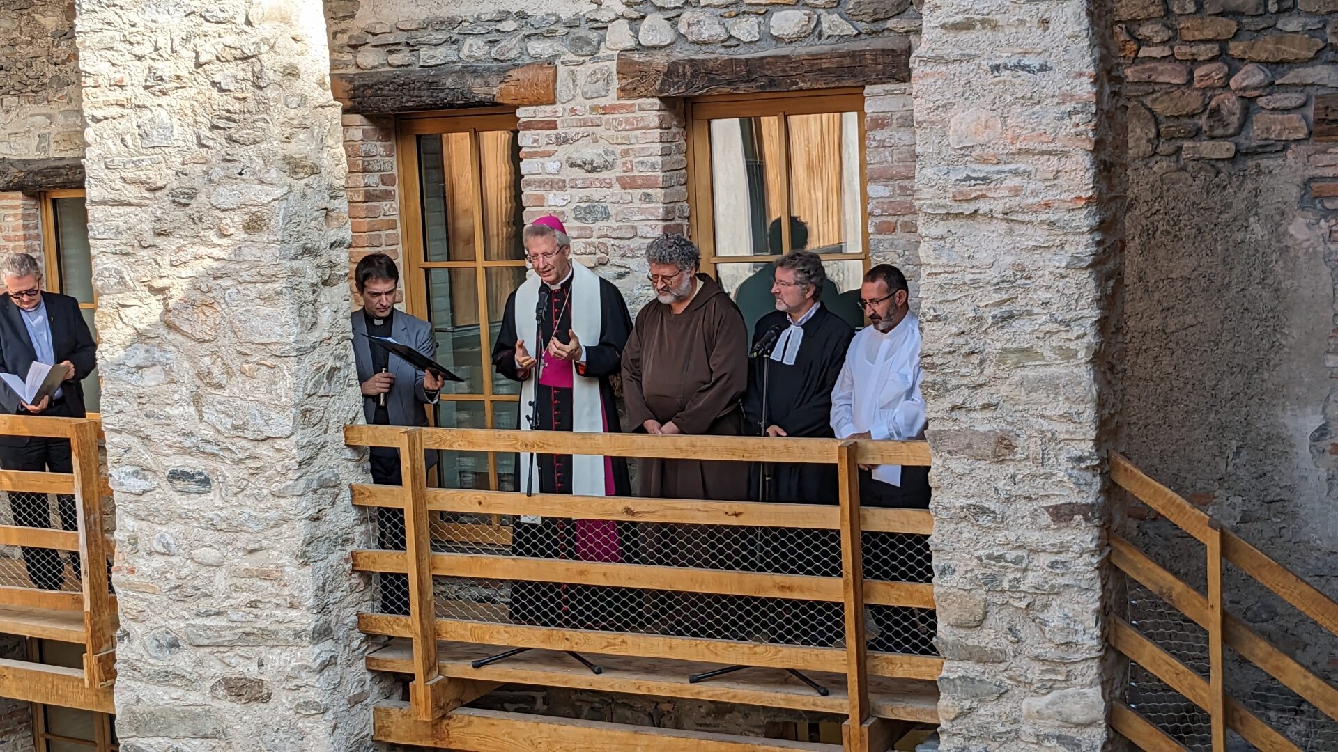 Il vescovo benedice la Masseria della Solidarietà a Lugano Cornaredo