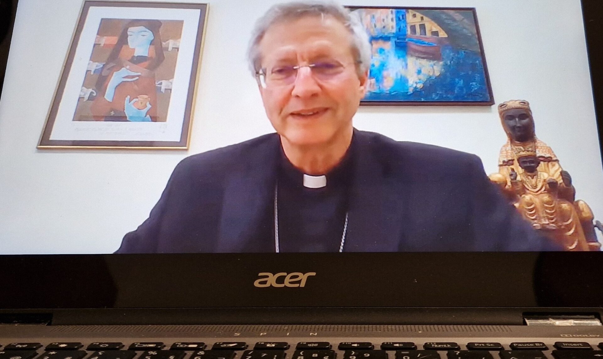 Il vescovo online dalla Spagna