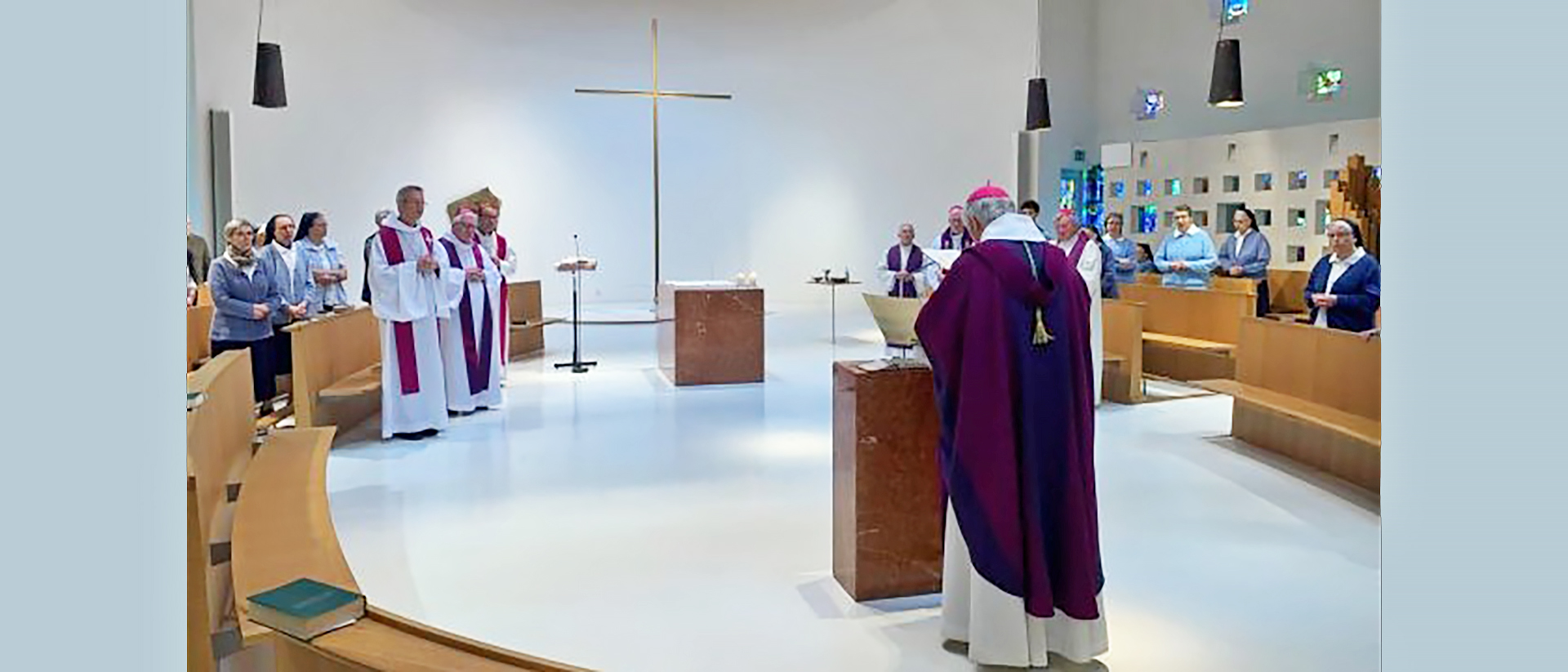I vescovi hanno condiviso un momento di preghiera con le suore di Saint Maurice